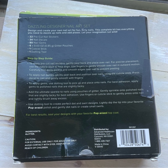 Nail Set Pop-Arazzi Dazzling Set + Holiday Nail Decals - Picture 6 of 7